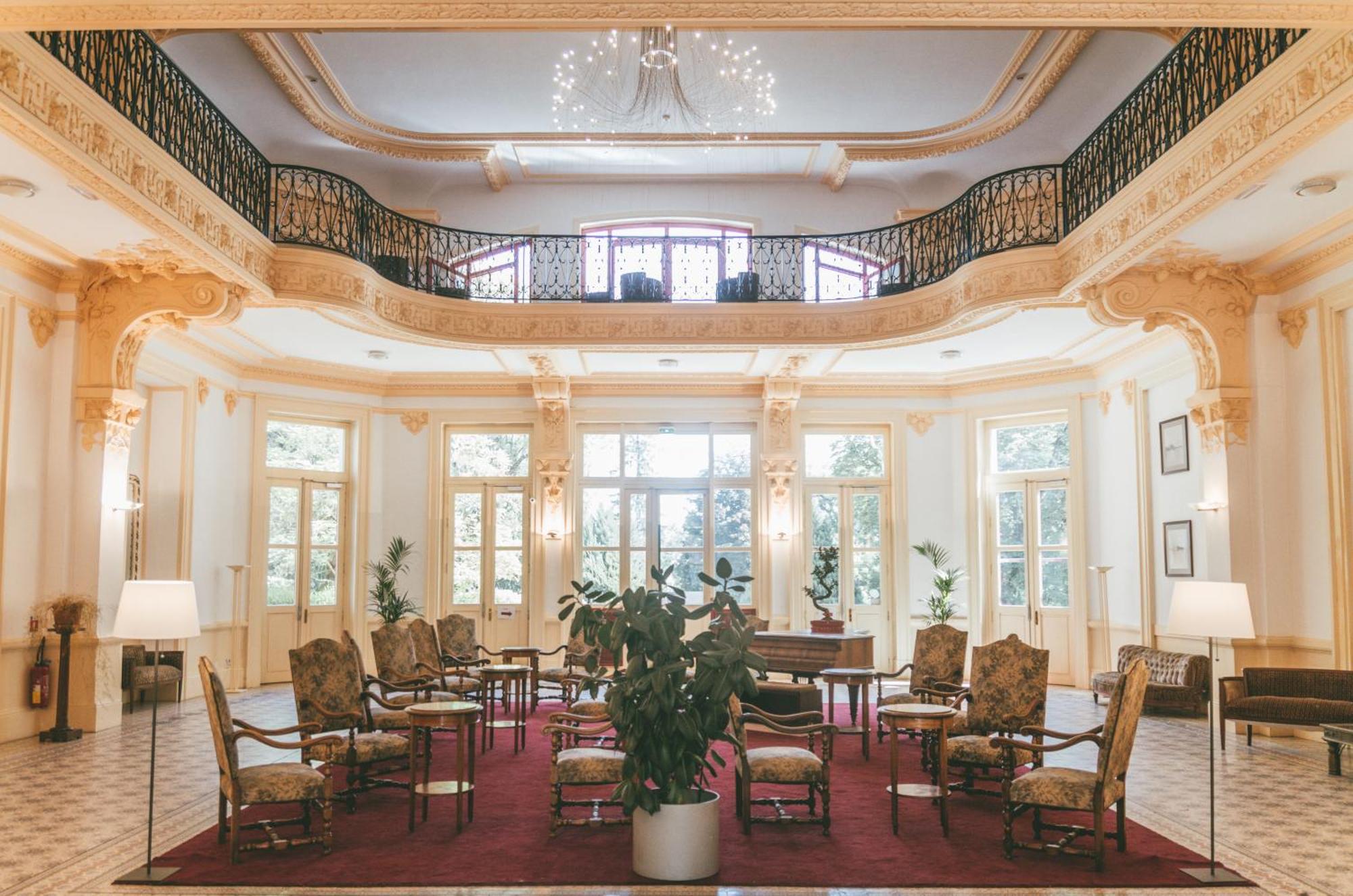 Terres De France - Appart'Hotel Le Splendid Аллевар Екстер'єр фото